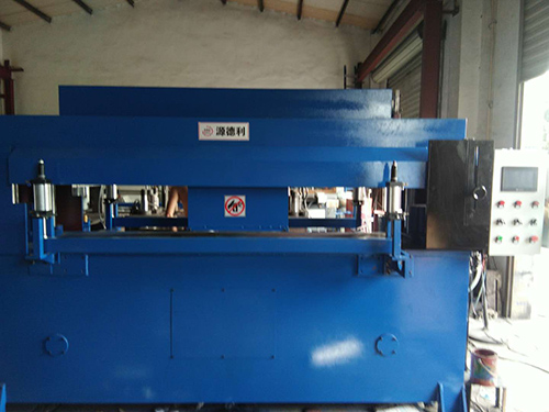 精密四柱龙门式油压裁断机